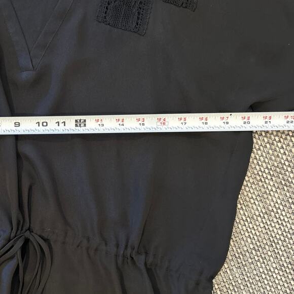 AQUA BLOOMINGDALES Black Crochet Lace Inset Drawstring V-neck Blouse Tunic S - Picture 6 of 6